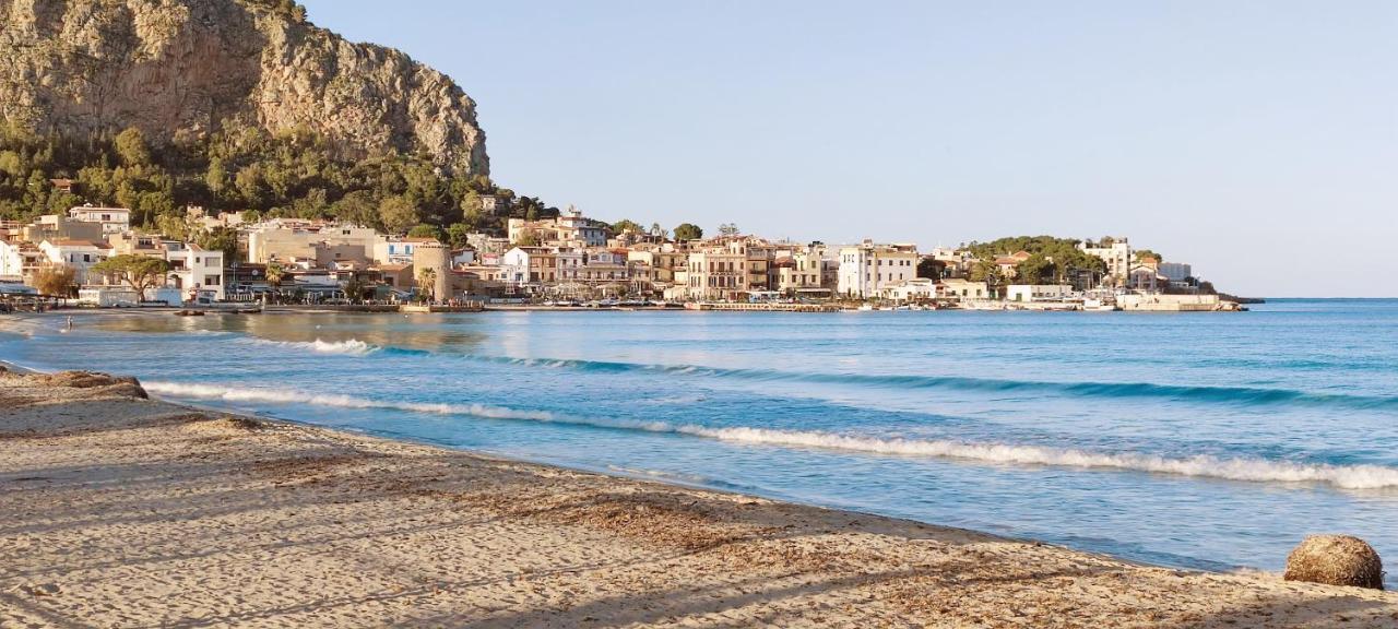 La Sirena Sul Mare Di * Mondello